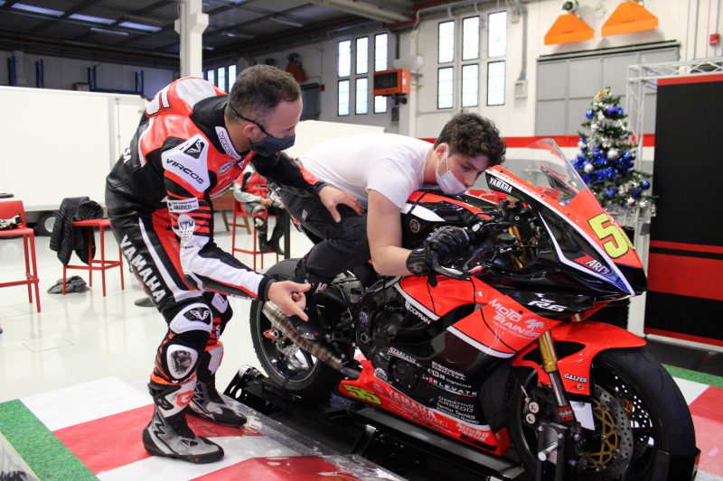 Corsi di guida sul Moto Trainer